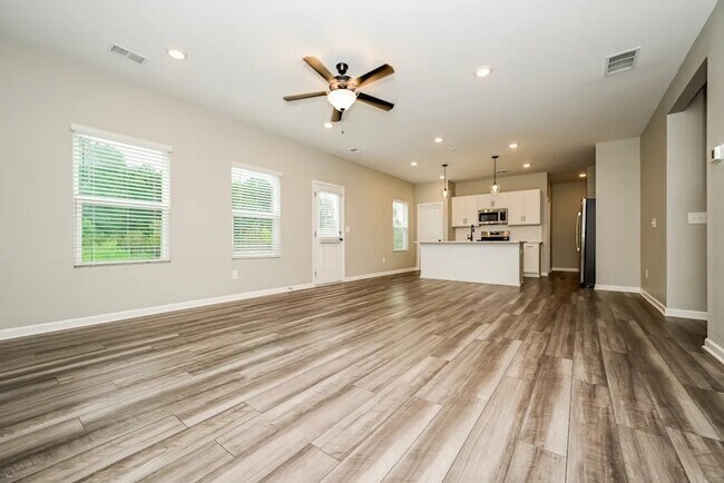 Photo - 1210 Starmoss Ln