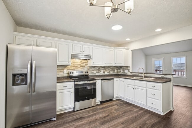 Photo - 205 Christine Dr