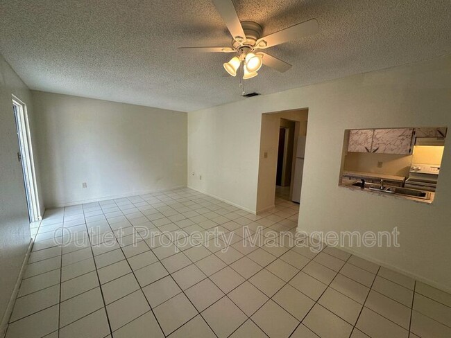 Photo - 325 N 5th St Unit 325-5