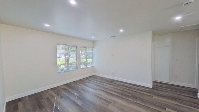Photo - 8592 Cornwall Cir