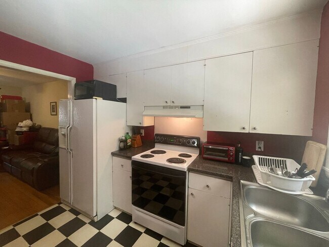 Photo - 174-176 Riverdale Dr Unit Riverdale Dr 174