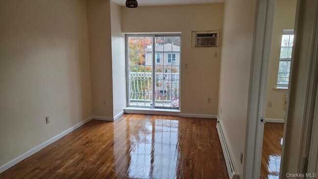 Photo - 175-11 90th Ave Unidad 3rd Floor