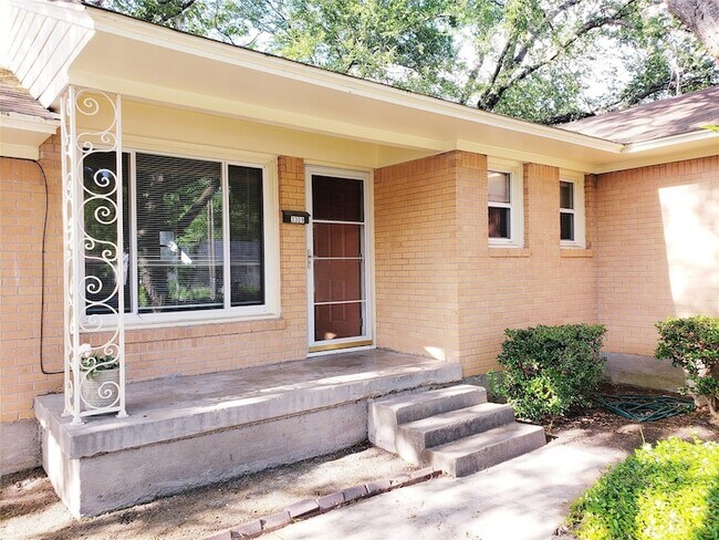Photo - 3309 San Marcus Ave