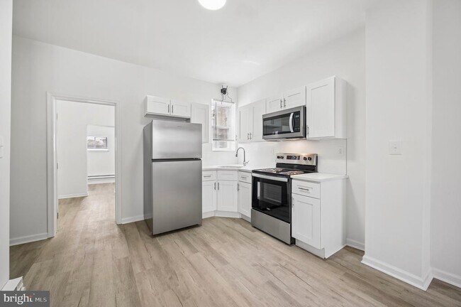 Photo - 462 E Cosgrove St