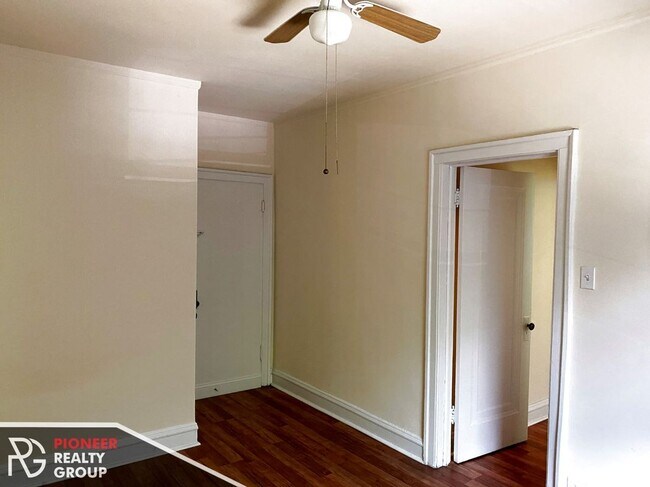 Photo - 2536 N Sawyer Ave Unit 202