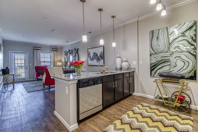 Photo - Everwood At The Avenue