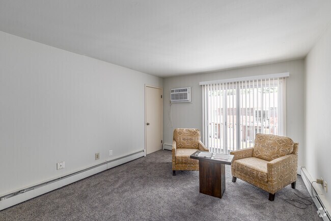 2BR, 1BA - 850SF - Living Room