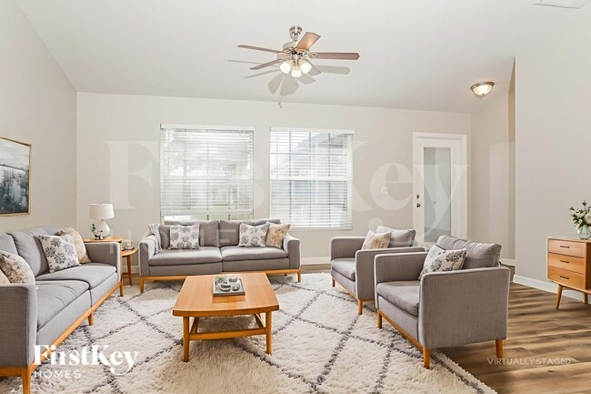 Photo - 3240 Alesio Ave