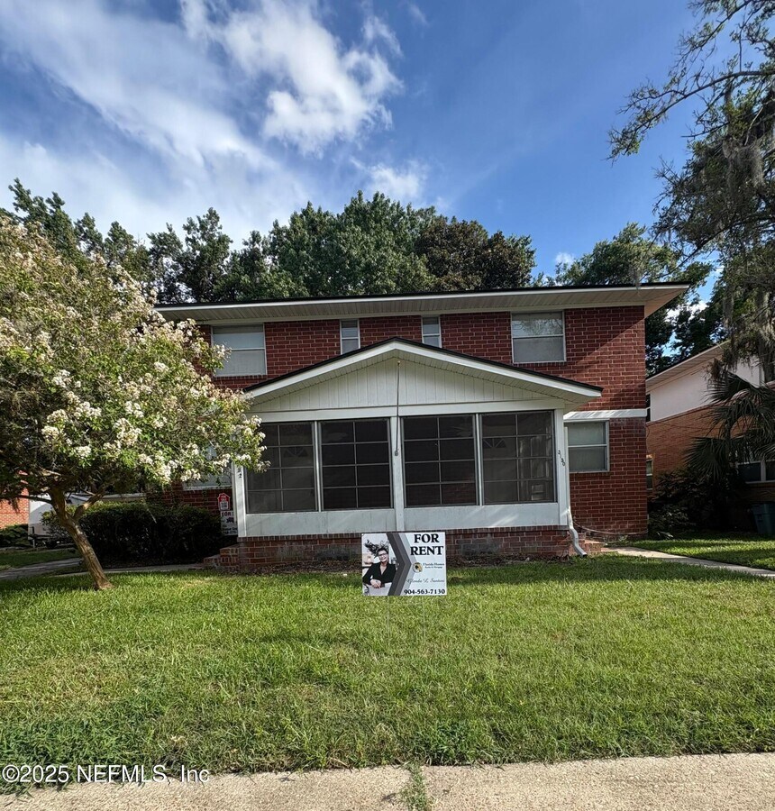 Photo - 3152 Belden Cir House