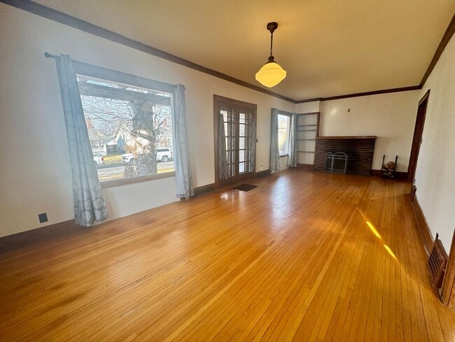 Photo - Centrally located 3-bedroom 2-bath