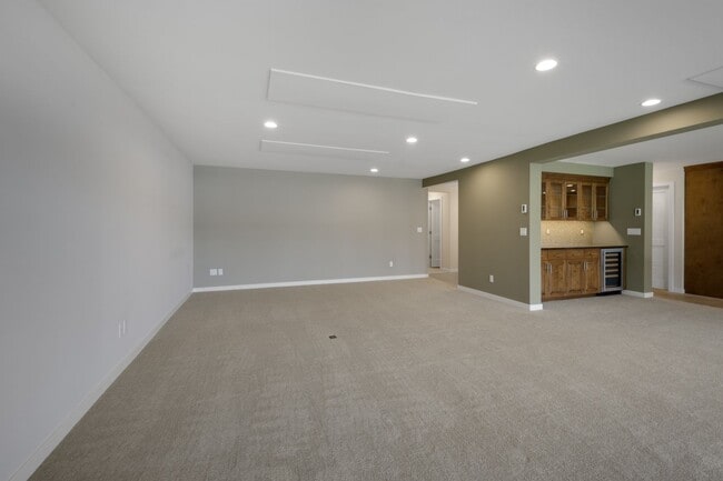 Photo - 2bd/2ba Bellevue Condo Unit 202-F