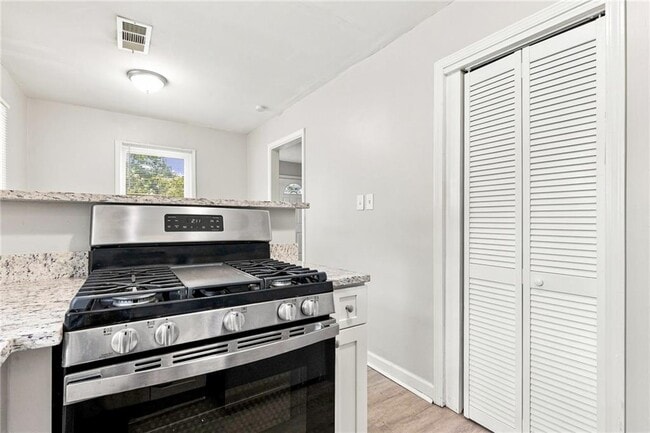 Photo - 2123 Blayton Ln SE