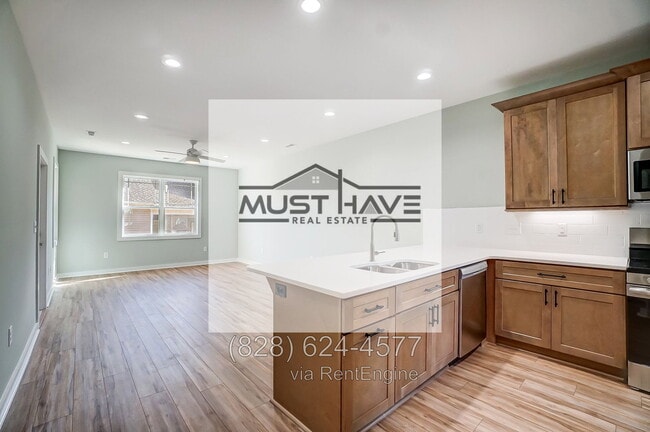 Photo - 1512 29th St SE