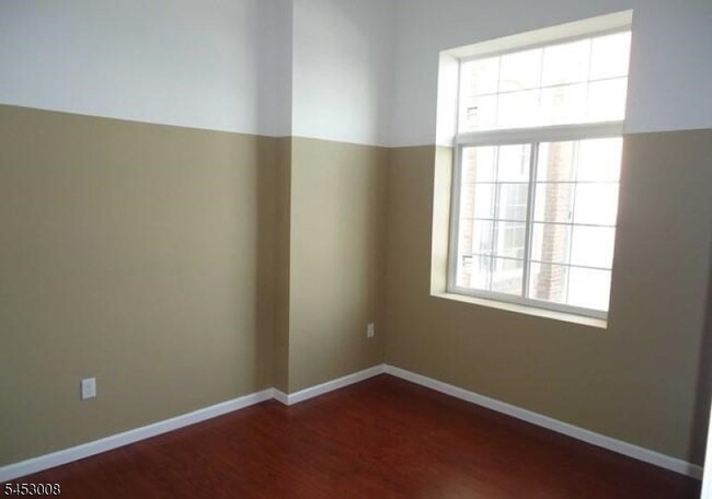 Photo - 55 Westervelt Ave