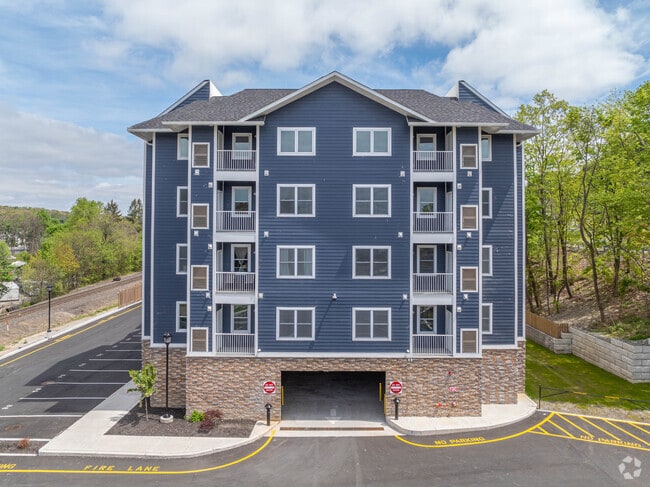 Photo - The Crown Walk