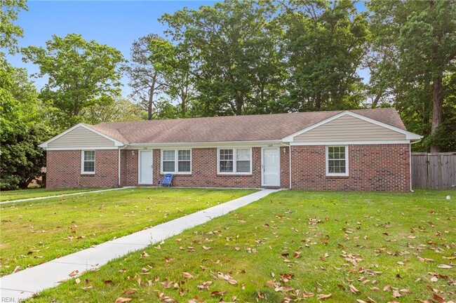 Photo - 1334 Downs Ln Townhome