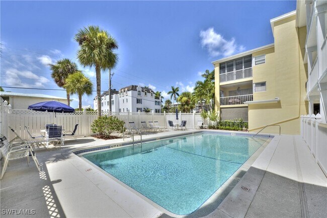 Photo - 900 8th Ave S Unidad 305