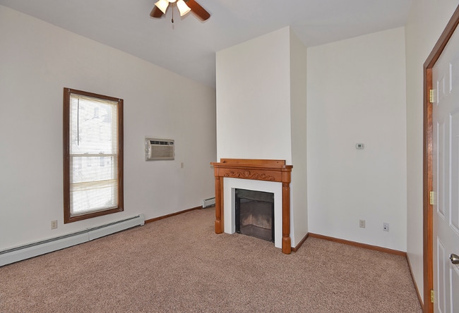 Photo - 9 1st St SW Apartment Unit 2