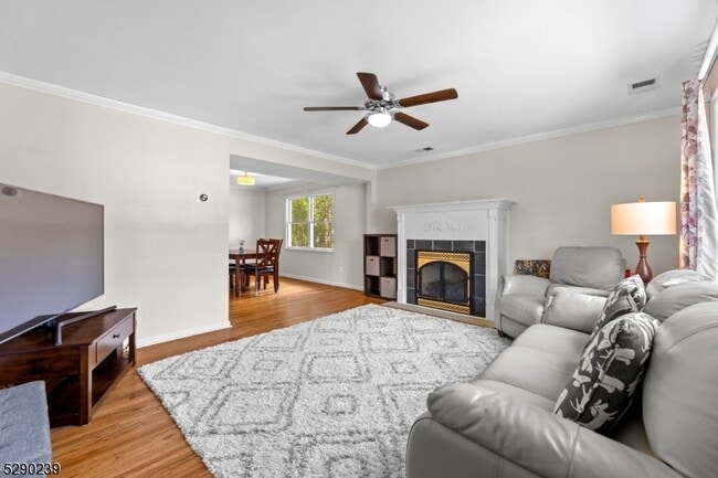 Photo - 161 River Dr