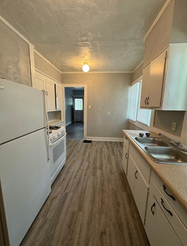 Photo - 1201 E Fox St