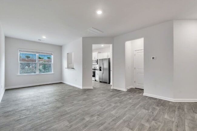 Photo - Beautiful 3 BR / 2.5 BA Townhome with Patio & Community Amenities $1,725/mo rent**