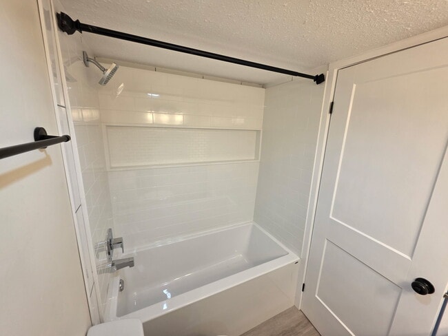Photo - 10132-712 102 Ave Unit 403