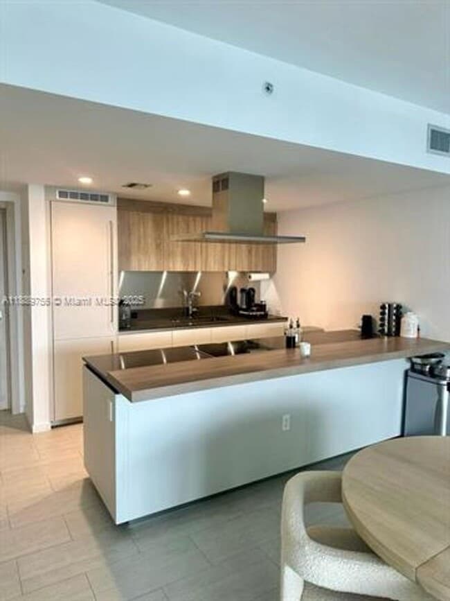 Building Photo - 1000 Brickell Plaza Unit 1000 Brickell Plz  2310