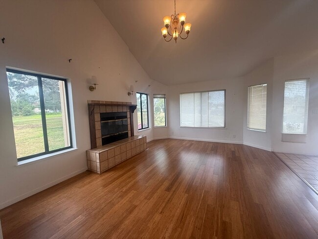 Photo - Beautiful Royal Oaks Home