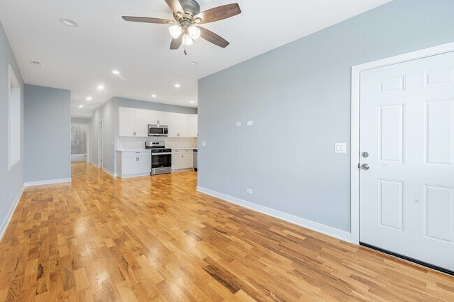 Photo - 3029 W Washington Blvd