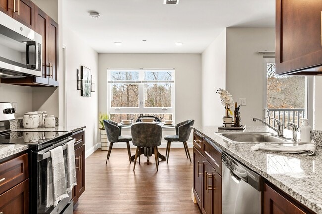 Photo - Beaver Brook Crossing Apartments