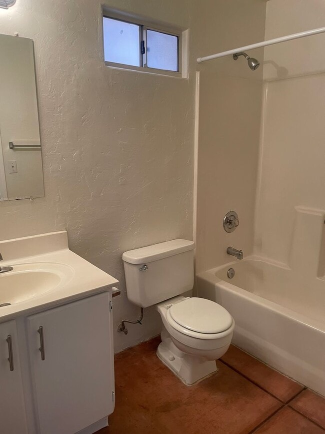 Photo - Glenn St Casitas