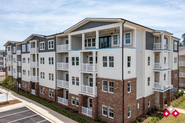 The Summit Hendersonville