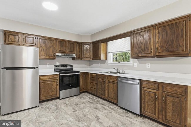 Photo - 638 Westwood Dr