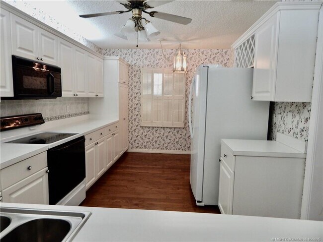 Photo - 1600 SE St Lucie Blvd Unit 305