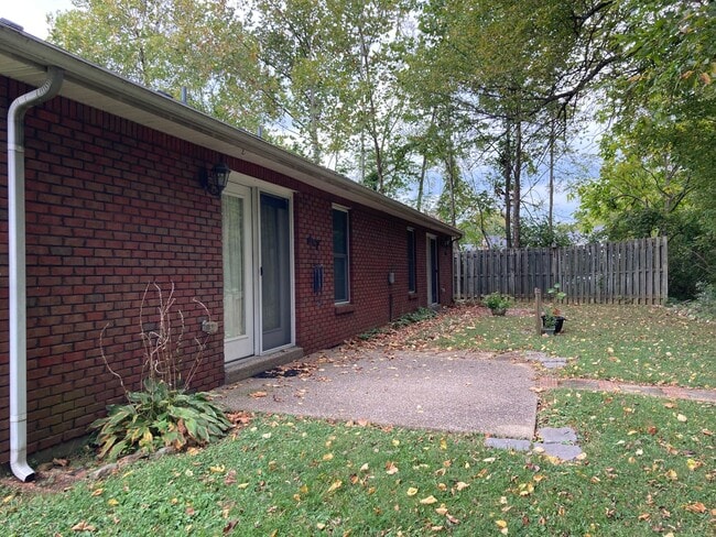 Photo - 106-A Walnut Trace Cir