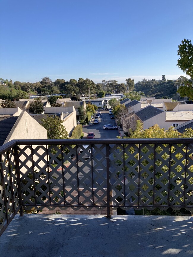 Photo - 4198 Mt Alifan Dr Unit M