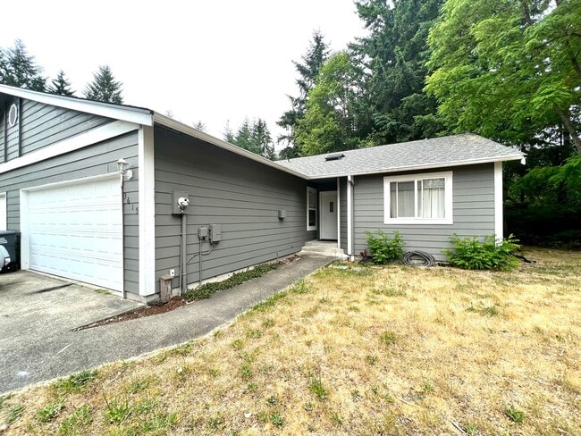Remodeled 3-Bedroom Duplex Home in North G... - Remodeled 3-Bedroom Duplex Home in North G...
