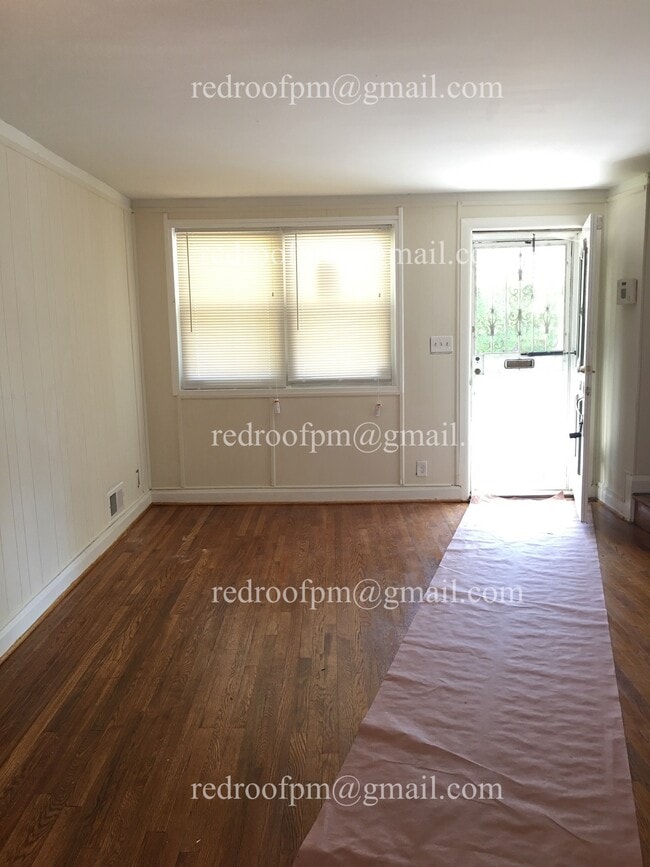 1216 N Augusta Ave