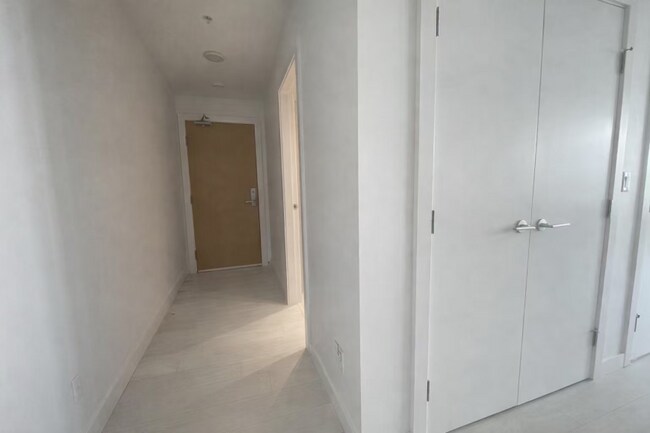 Photo - 1 bedroom in Burnaby BC V5H 0H3