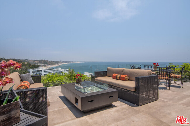 Building Photo - 17438 Revello Dr Rental