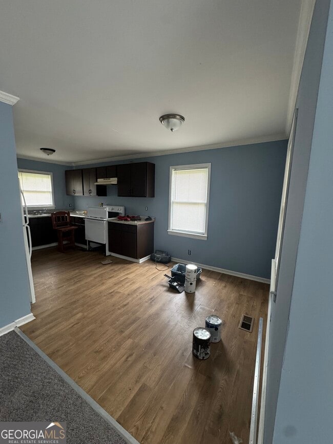 Photo - 2117 Knightsbridge Rd
