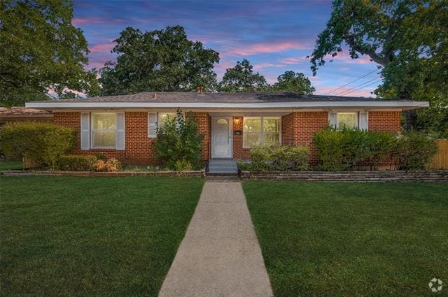 Building Photo - 1244 Mistletoe Dr Rental