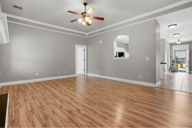 Photo - 808 Herron St