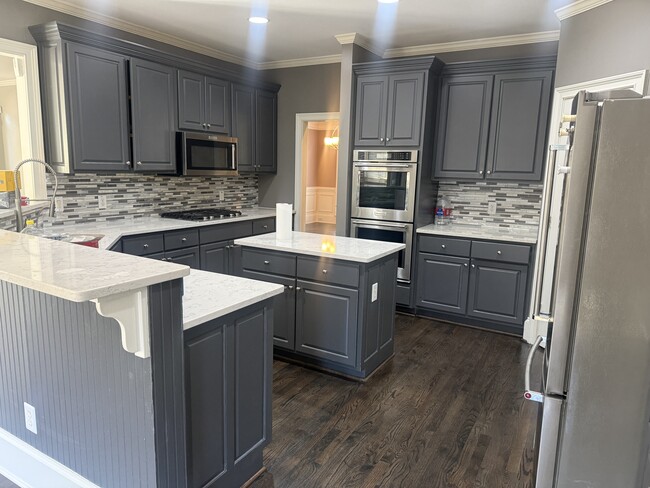 Photo - 2745 Lenox Rd NE