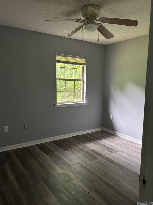 Photo - 72 Pinto Trail