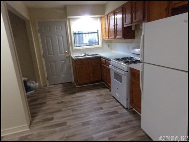 Photo - 610 S Maple St