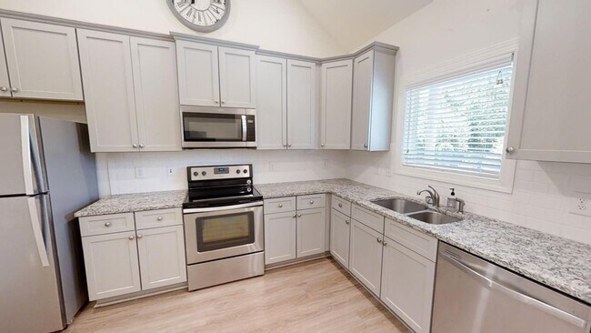 Photo - Lex - Alice Bell Unidad Lex - 206