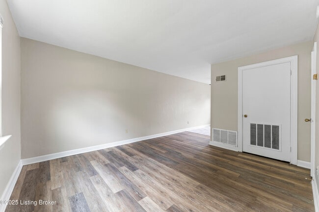 Photo - 1529 Anderson St