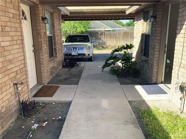 Photo - 20 W Bronze Ave Unit B