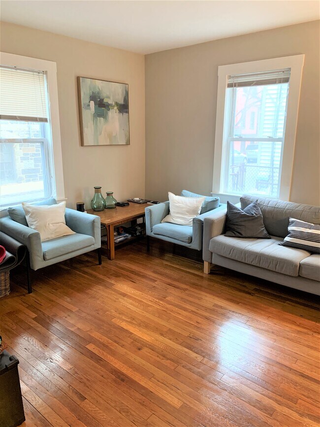 Photo - 158 Otis St Unit 1